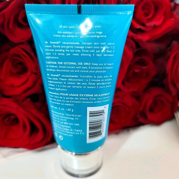 Dr. Brandt Microdermabrasion Exfoliator. - Picture 2 of 5